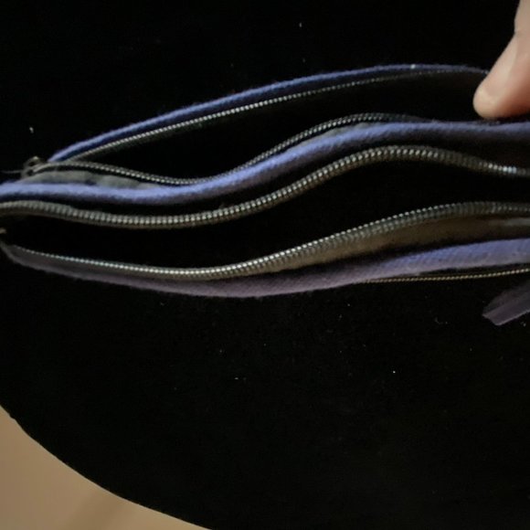 Wristlet from Mexico, embroidered by hand.about 6" long - Picture 3 of 9